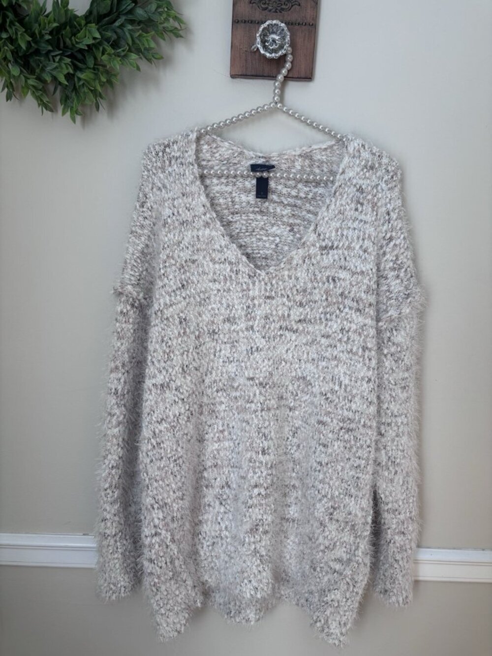 Daytrip Womens Size Small Oversized Fuzzy Sweater Tan Brown Soft